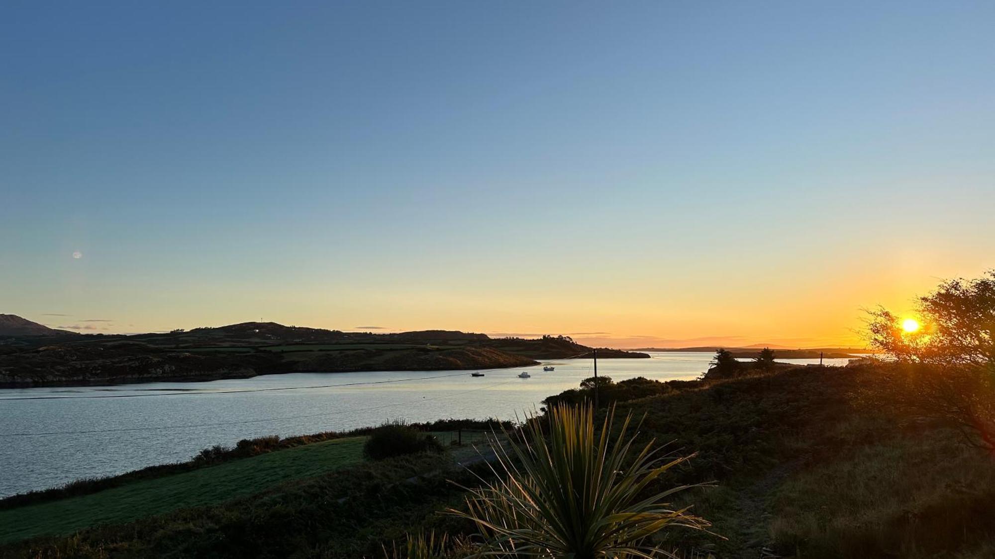 Seafront House With Own Private Pier In Gunpoint, Schull, West Cork Seafort Exterior foto